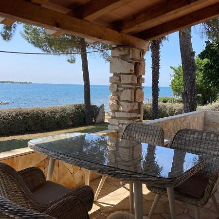 Karigador Beach House Екстериор снимка