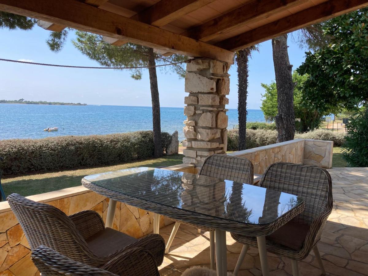 Karigador Beach House Екстериор снимка