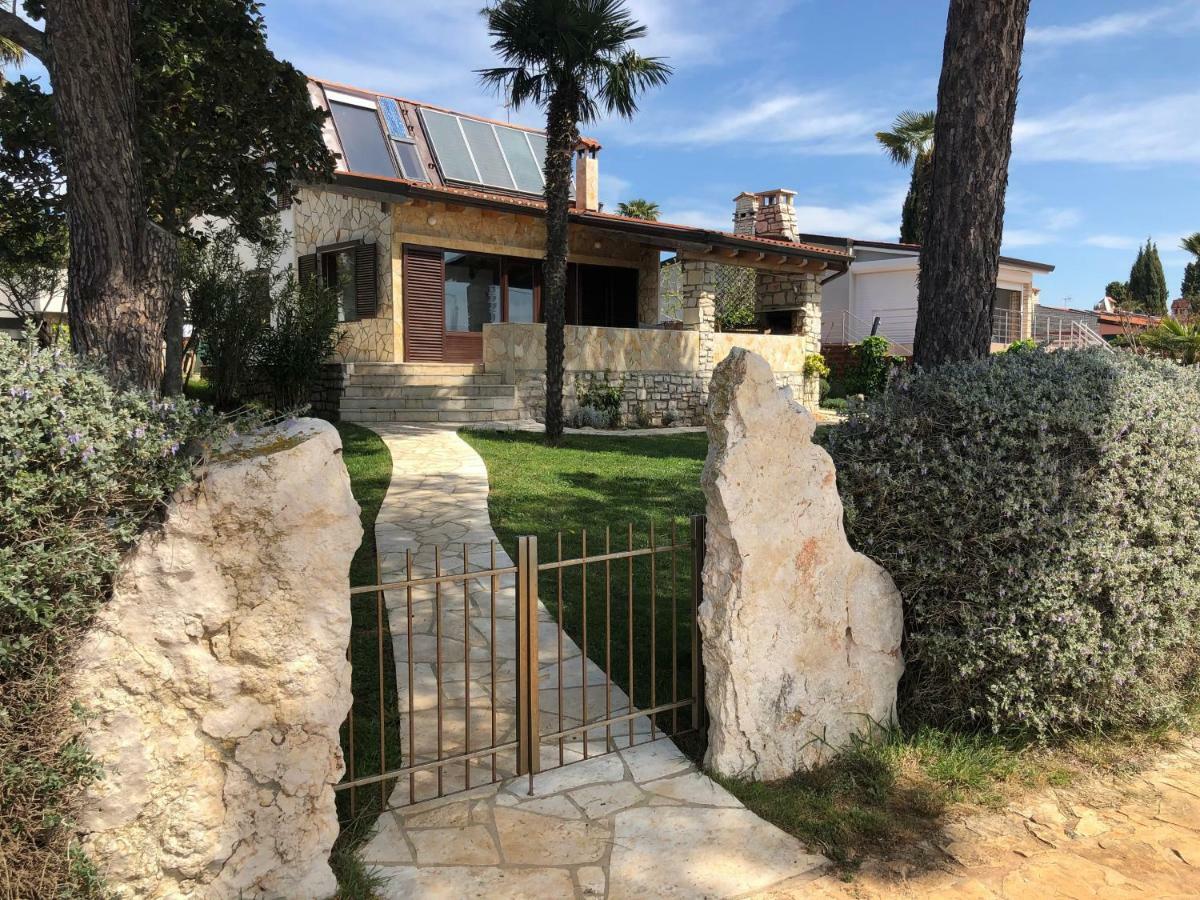 Karigador Beach House Екстериор снимка